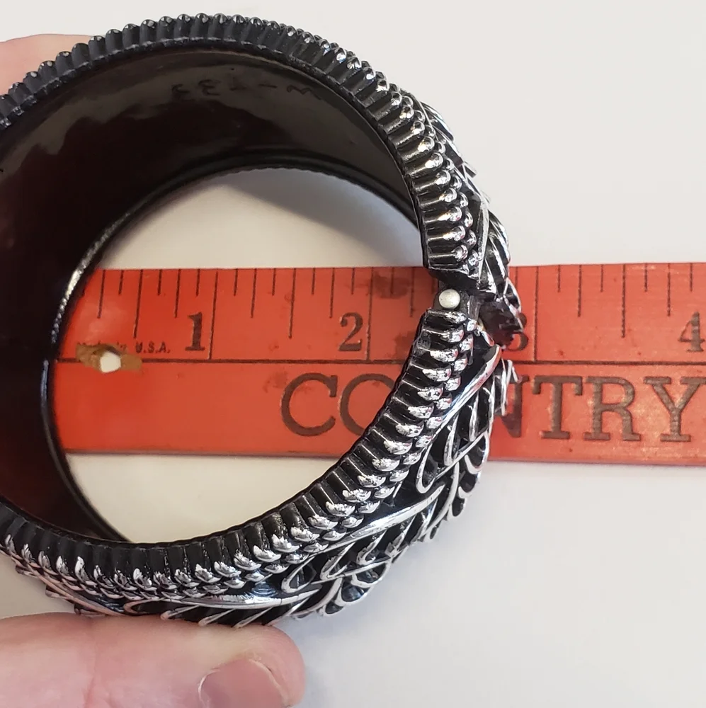 Unique Silver Swirl Acrylic Light Weight Hinge Bracelet